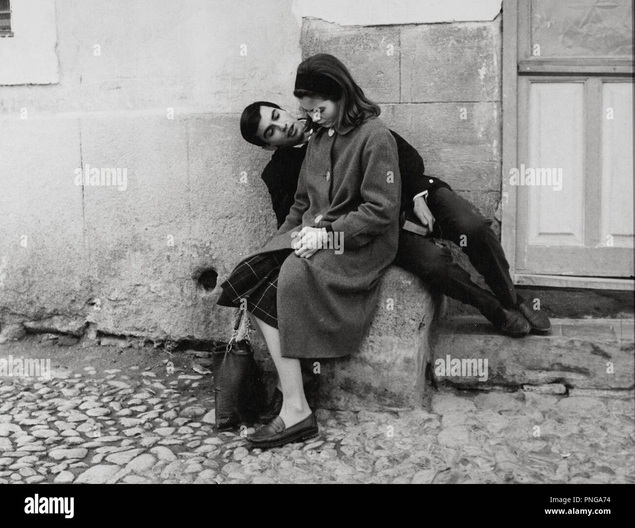 Titre original : El Buen Amor. Titre en anglais : LE BIEN DE L'AMOUR. Année : 1963. Directeur : FRANCISCO REGUEIRO. Stars : SIMON ANDREU, MARTA DE VAL. Credit : JET FILMS / Album Banque D'Images