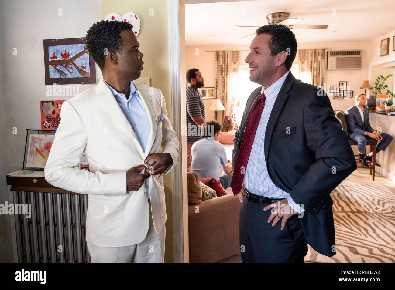 DATE DE SORTIE : Avril 27, 2018 Title : La semaine du studio : BAC 2007 Réalisateur : Robert Smigel PLOT : deux pères avec des personnalités opposées s'unissent pour célébrer le mariage de leurs enfants. Ils sont forcés de passer la semaine la plus longue de leur vie ensemble, et le grand jour ne peut pas venir assez vite. Avec : Adam Sandler, Chris Rock, Steve Buscemi. (Crédit Image : ©/Netflix Entertainment Photos) Banque D'Images