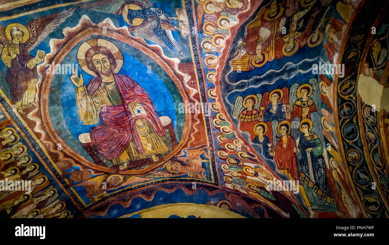 Jésus-christ Pantocrator fresco, basilique Saint-Julien, Brioude. La Haute Loire. L'Auvergne. France Banque D'Images