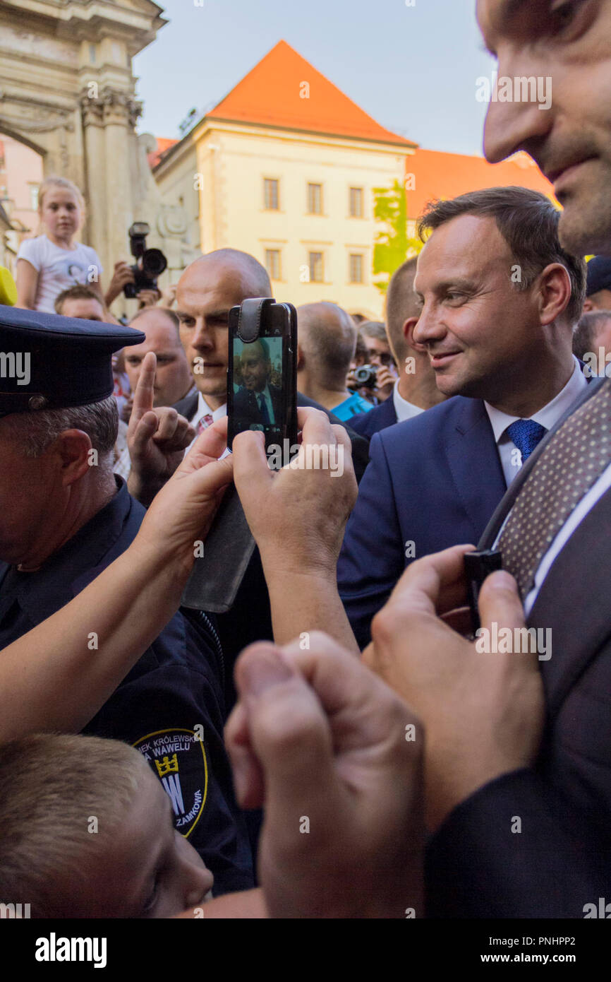 Le président polonais Andrzej Duda lors d'une visite au château de Wawel. Cracovie le 7 août, 2015. Banque D'Images
