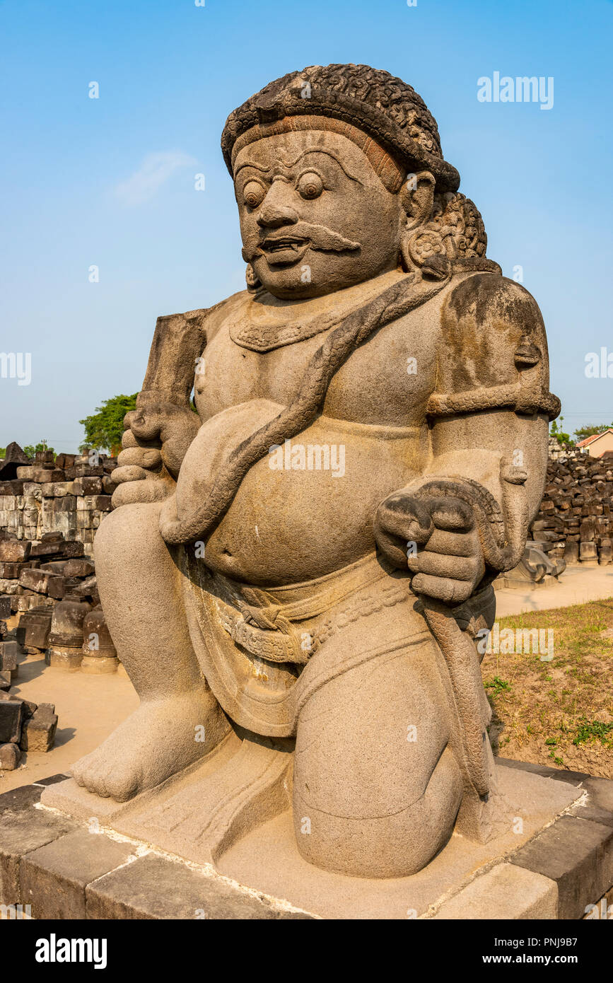 Guardian statue, Candi Sewu, Prambanan temple complexe, Yogyakarta, Java, Indonésie Banque D'Images