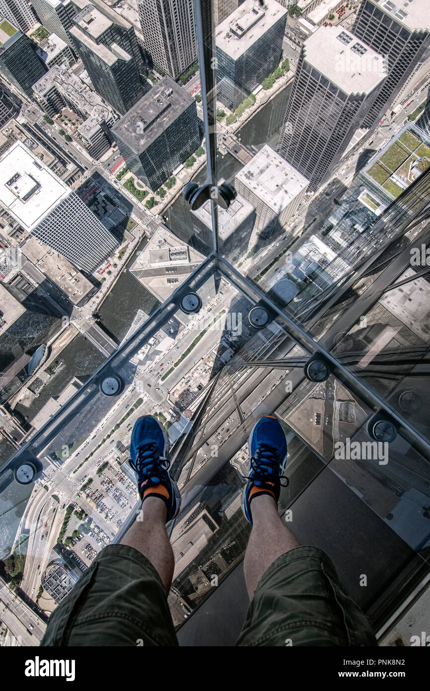 GlŠserner Balkon le rebord des Willis Tower, Chicago, IL. Banque D'Images