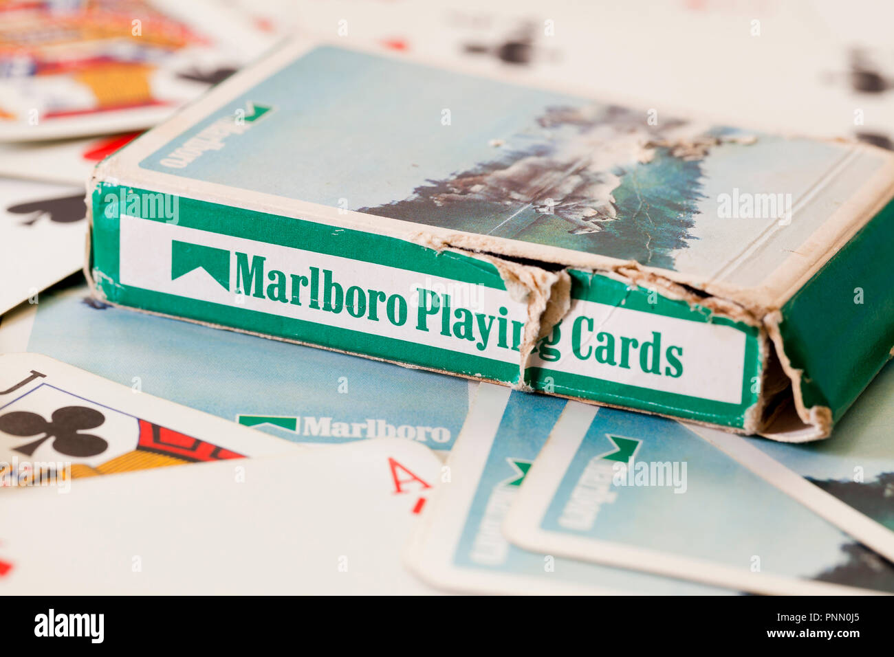 Ancien jeu de cartes promotionnelles Marlboro (tabac promotionnels d'entreprise cartes à jouer) - USA Banque D'Images