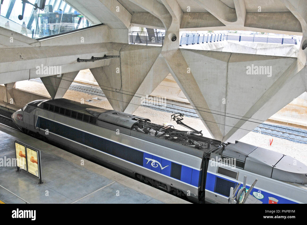 Gare TGV en gare de Lyon SaintExupéry, l