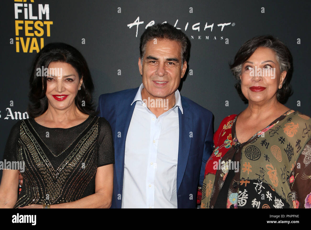 Californie, USA. Sep 21, 2018. Shohreh Aghdashloo, Houshang Touzie, Jaleh Modjallal, au Festival du Film de la première mondiale de mariage simple à l'ArcLight à Culver City, Californie, le 21 septembre 2018. Credit : Faye Sadou/media/Alamy Punch Live News Banque D'Images