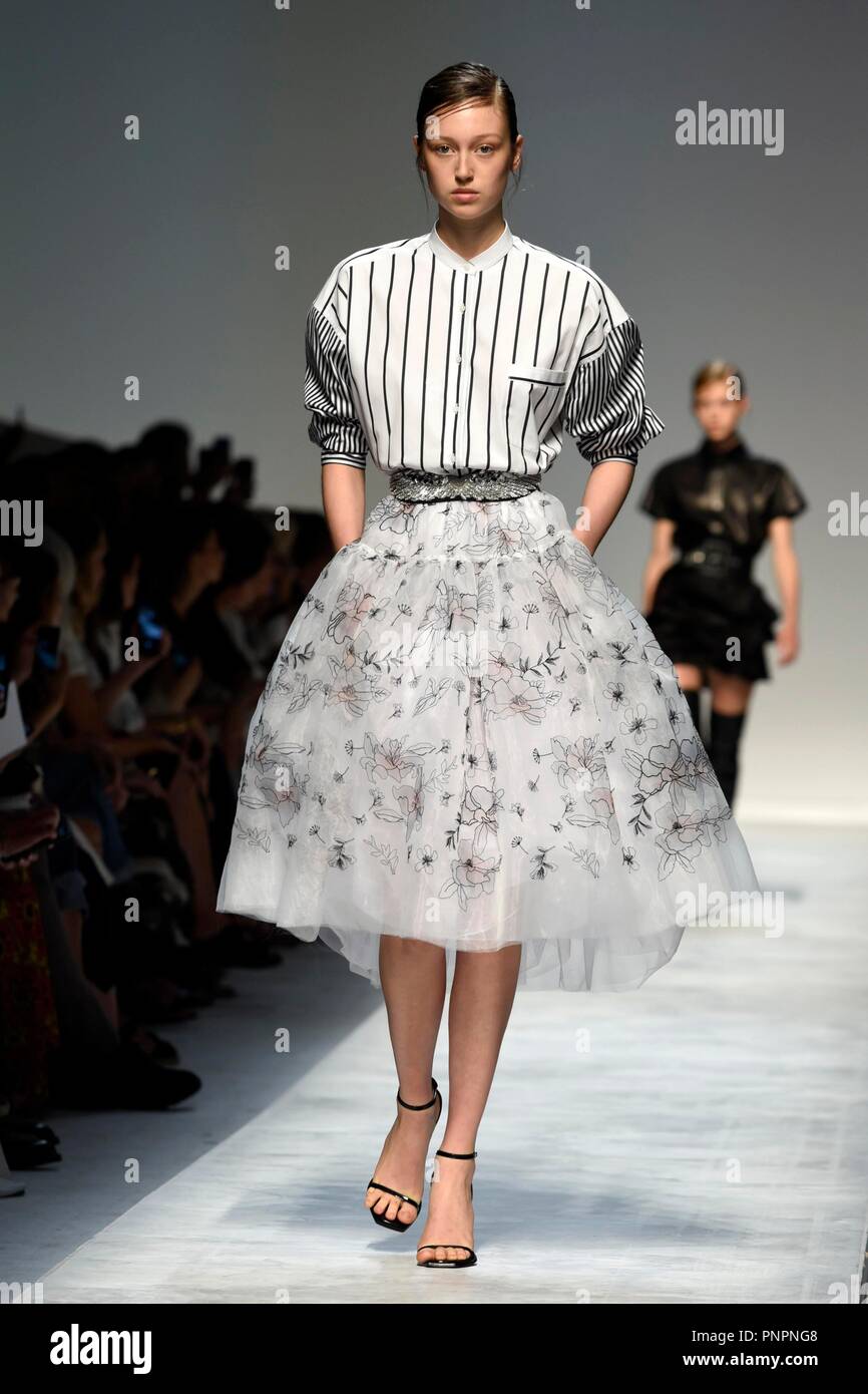 Londres, Royaume-Uni. 22 septembre 2018. Femme Fashion Week spring l'été. 2019 : Ermanno Scervino Parade indépendant Crédit : Photo Agency Srl/Alamy Live News Banque D'Images