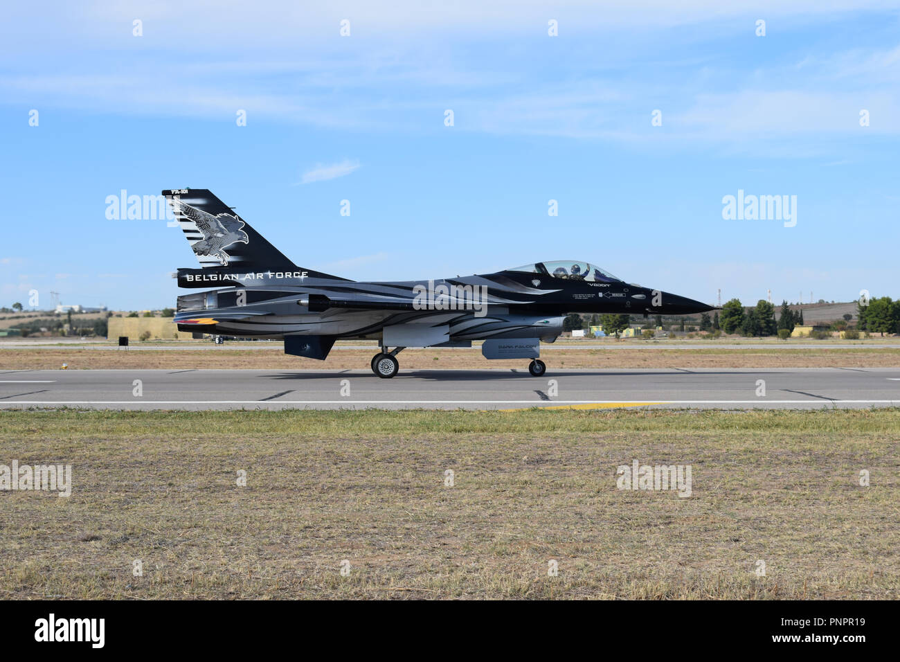 Athènes, Grèce, le 22 septembre, 2018. La Force aérienne belge pilote de F-16 en agitant à la foule, Tanagra Airforce Base, la Grèce. Angelos Crédit : Theofilatos/Alamy Live News. Banque D'Images