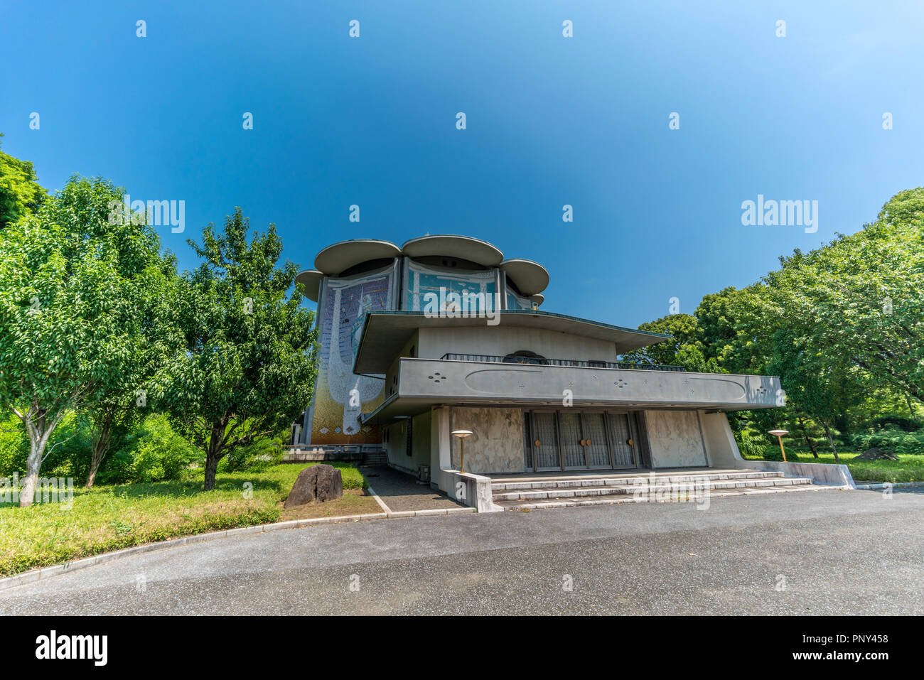 Tokyo, Chiyoda Ward - 5 août 2018 : Palais Impérial. Tokagakudo (février 2012) Music Hall de forme octogonale des murs décorés de conception différente Banque D'Images