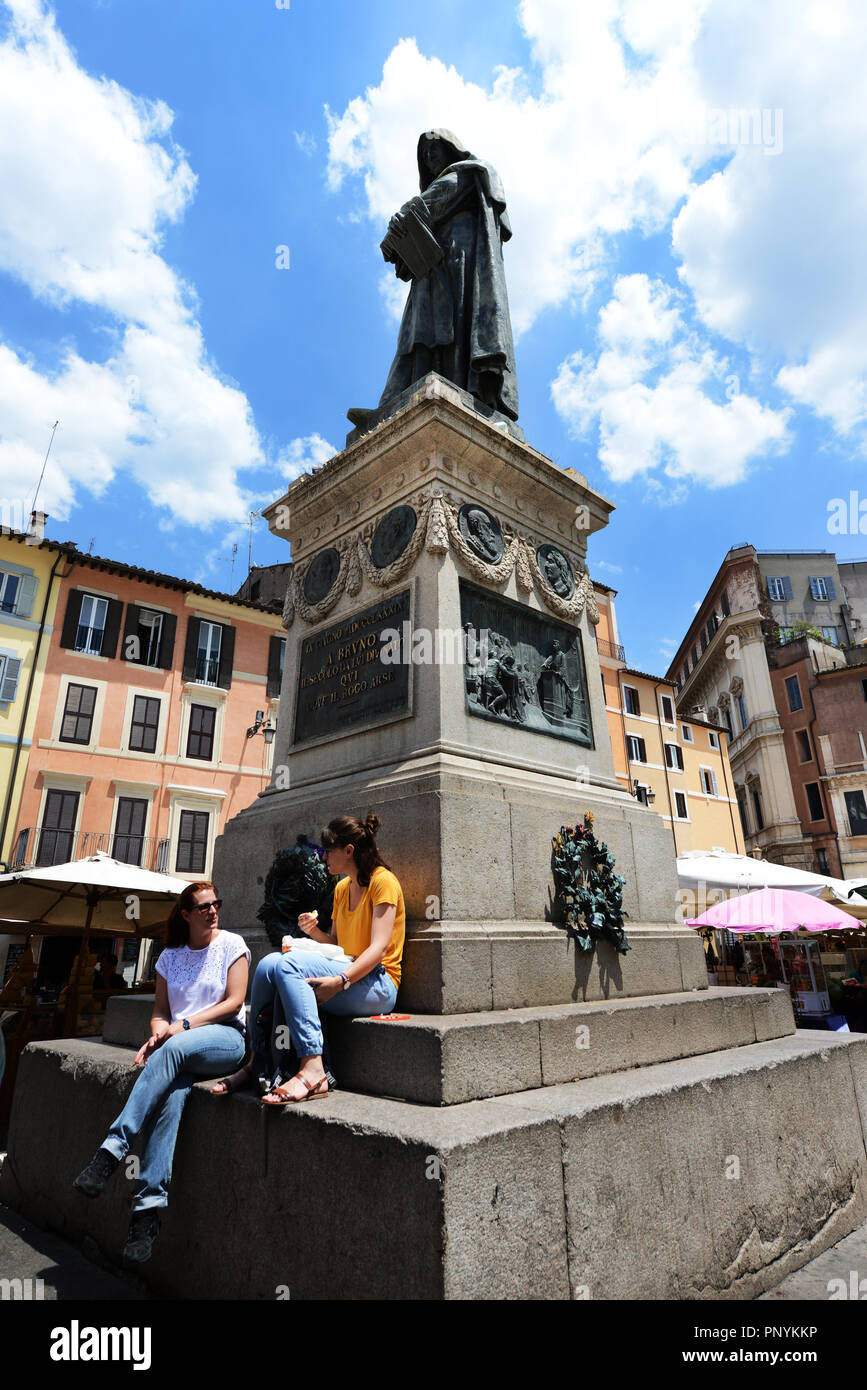 Statue de Giordano Brunoin au Campo de' Fiori à Rome2. Banque D'Images