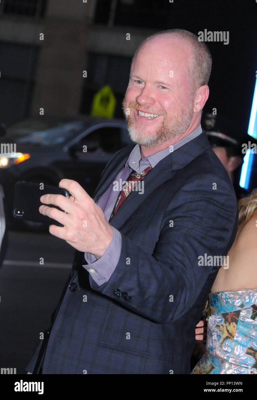 Hollywood, Etats-Unis. 22 septembre 2018. Directeur/écrivain Joss Whedon assiste à la première mondiale de la 20th Century Fox's "mauvaise fois Au El Royale' le 22 septembre 2018 au Théâtre chinois de Grauman à Hollywood, Californie. Photo de Barry King/Alamy Live News Banque D'Images