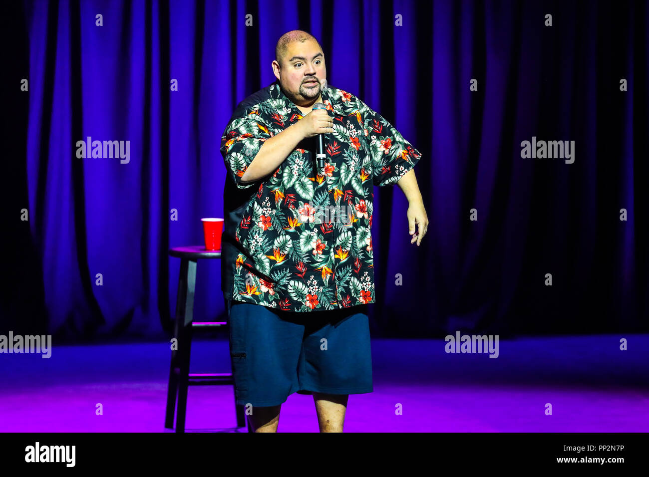 Le Comedien Gabriel Iglesias Effectue A Durham Caroline Du Nord Dans Le Cadre De Sa Tournee 18 Gabriel Jesus Iglesias Connu Comme Comique Moelleux Est Un Acteur Ecrivain Producteur Et Comedien De