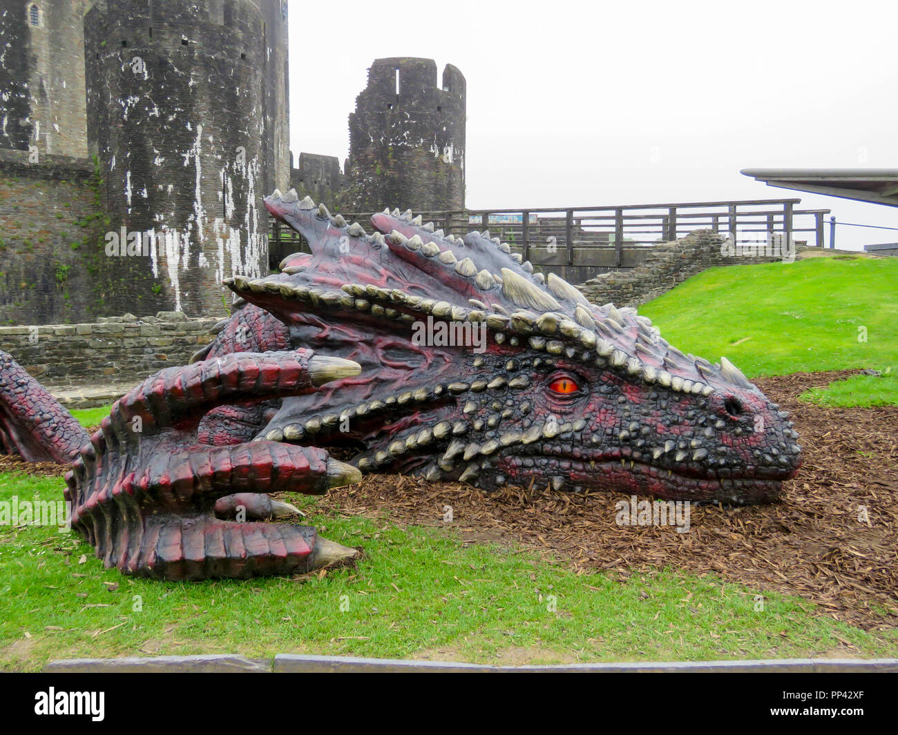Fire Breathing Dragon Banque D Image Et Photos Page 7 Alamy