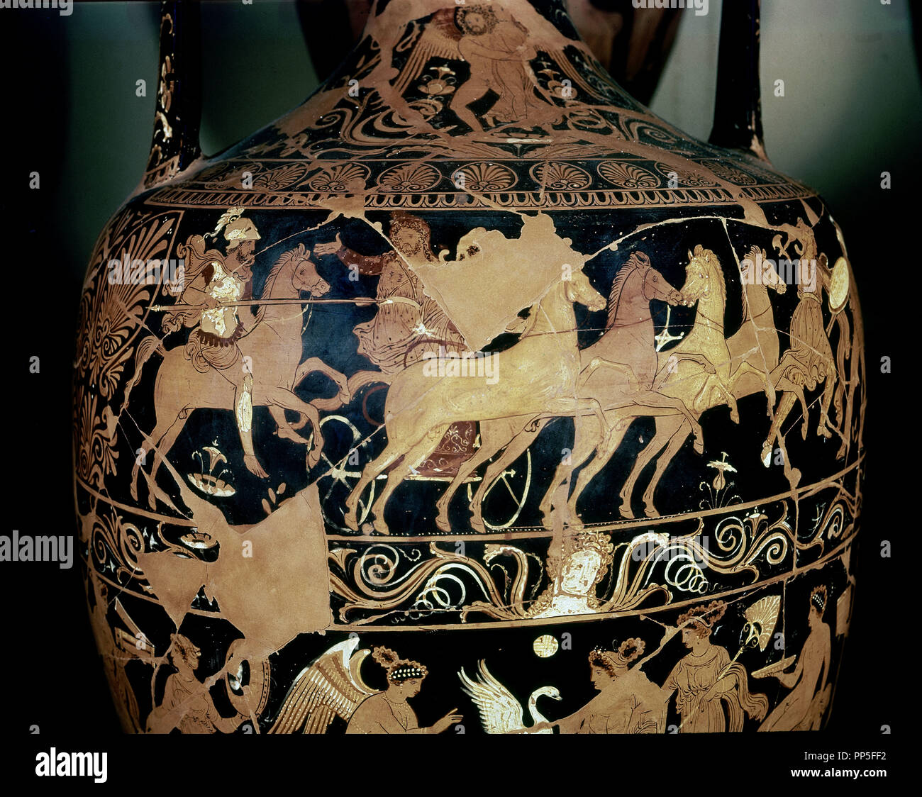 ANFORA DE RUVA SIGLO IV AC - DARIO III SE FUGA DE ALEJANDRO MAGNO. Lieu : MUSÉE NATIONAL D'ARCHÉOLOGIE. Napoli. ITALIA. Banque D'Images