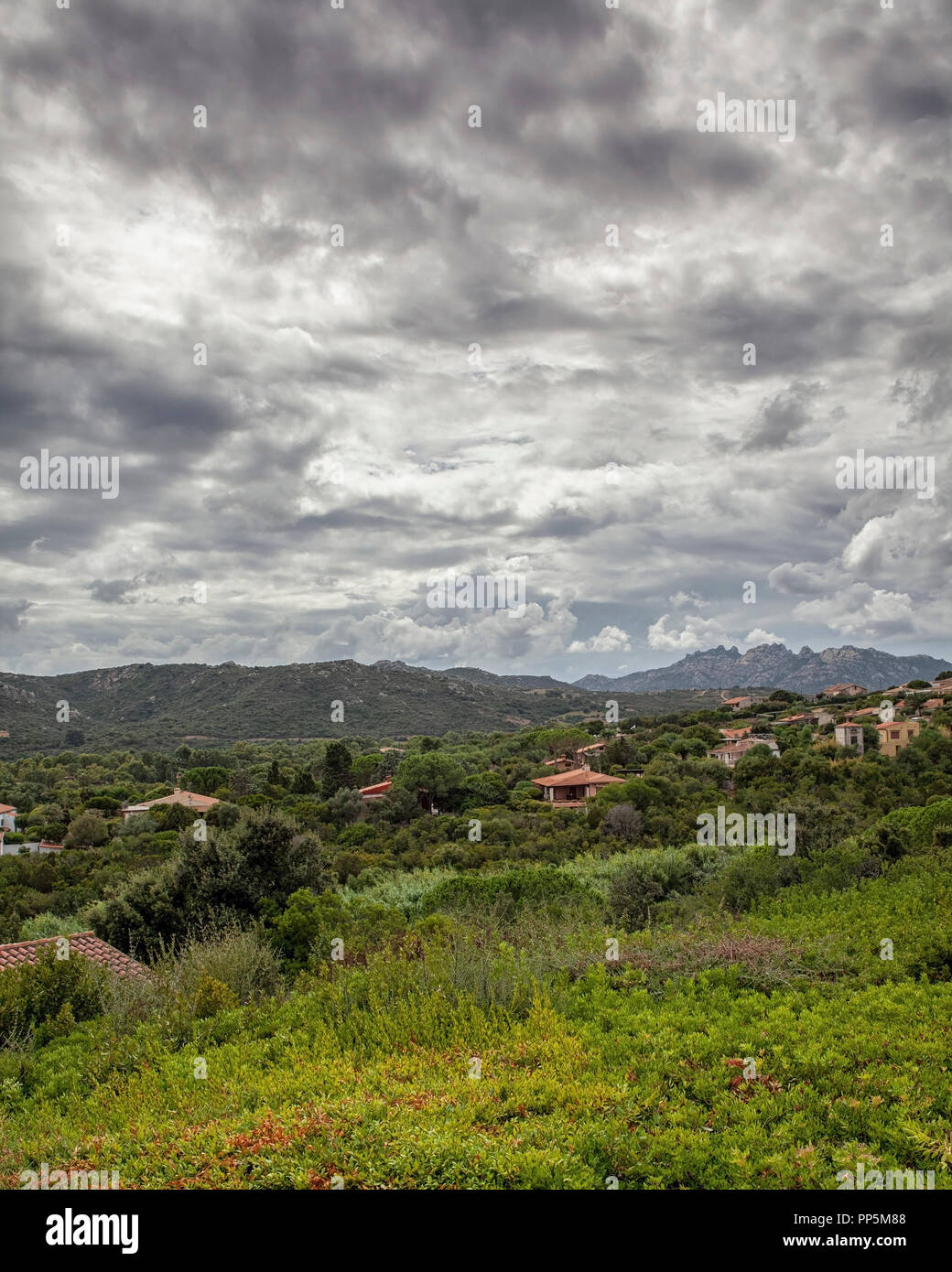 Hills près de Capo D'Orso, Sardaigne Banque D'Images