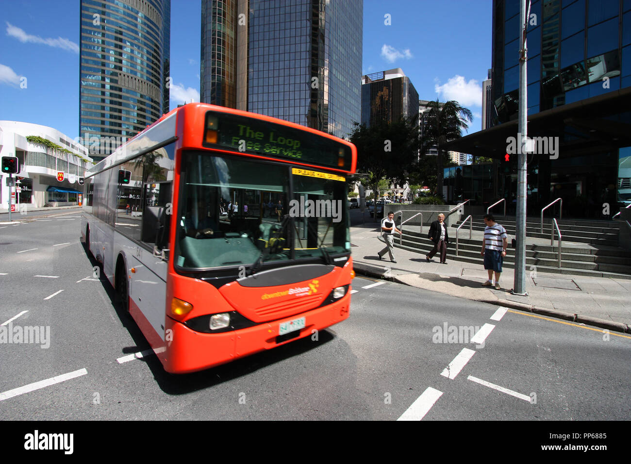 BRISBANE, AUSTRALIE - 22 mars : Les gens monter le bus gratuit le 22 mars 2008 à Brisbane, Australie. Les bus de Brisbane 78,76 millions de passagers record avait Banque D'Images