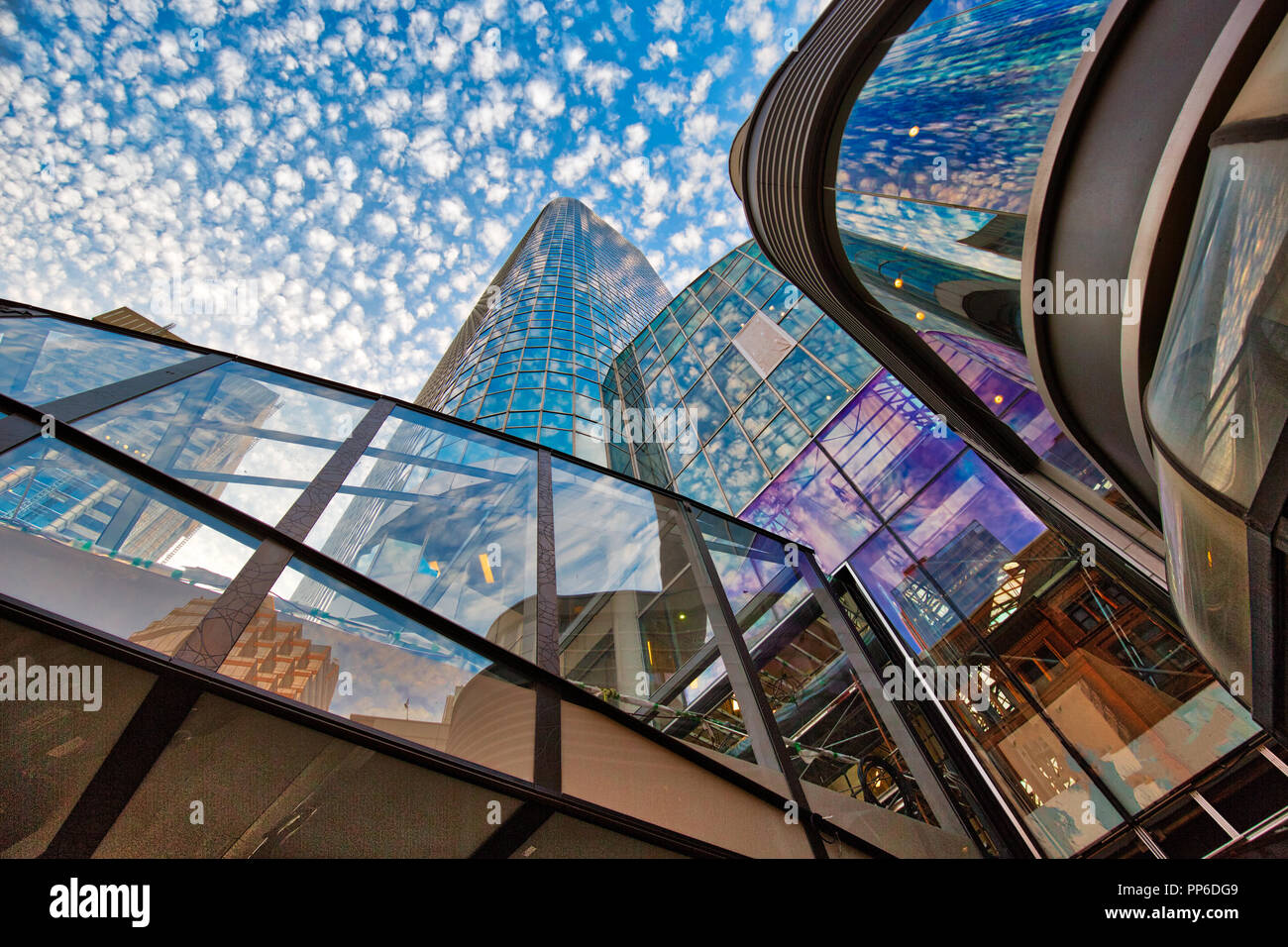 Quartier financier Toronto Skyline, l'intersection des rues Yonge et Queen Street Banque D'Images