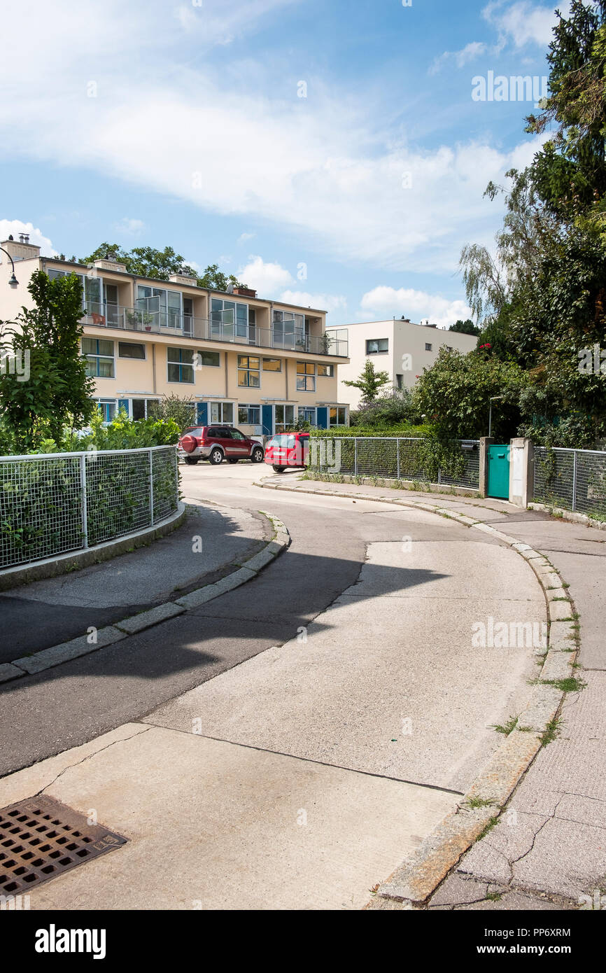 Le Werkbundsiedlung à Vienne est un modèle de domaine de logement dans Vienne-Hietzing qui a été ouvert en 1932 et est maintenant en grande partie Propriété de l'Administration de la ville de Vienne Banque D'Images