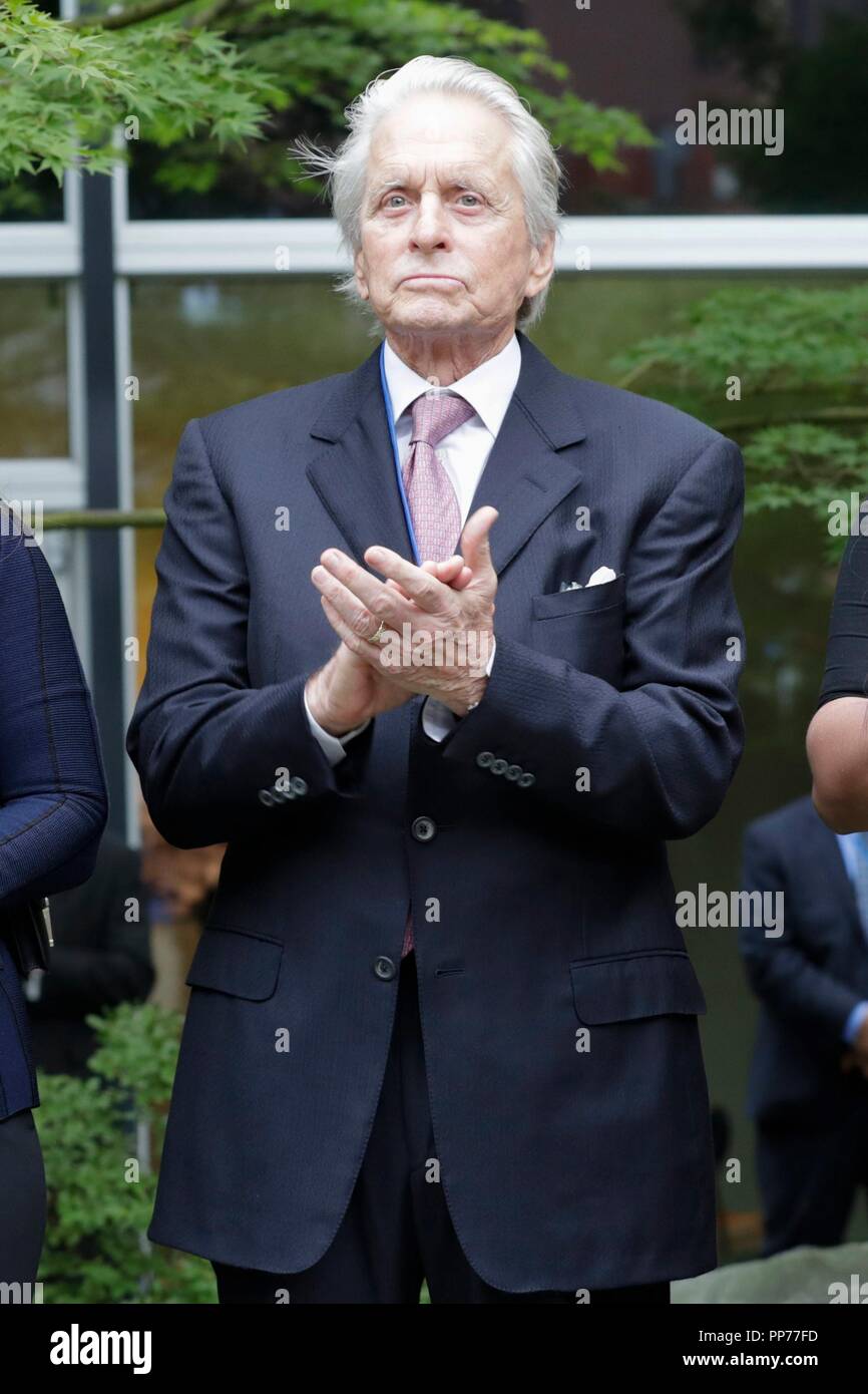 Organisation des Nations Unies, New York, USA, le 21 septembre 2018 - Michael Douglas, messager de la paix au cours de la cérémonie de la cloche de la paix annuel pour célébrer la Journée internationale de la paix aujourd'hui au siège des Nations Unies à New York. Photos : Luiz Rampelotto/EuropaNewswire dans le monde d'utilisation | Banque D'Images