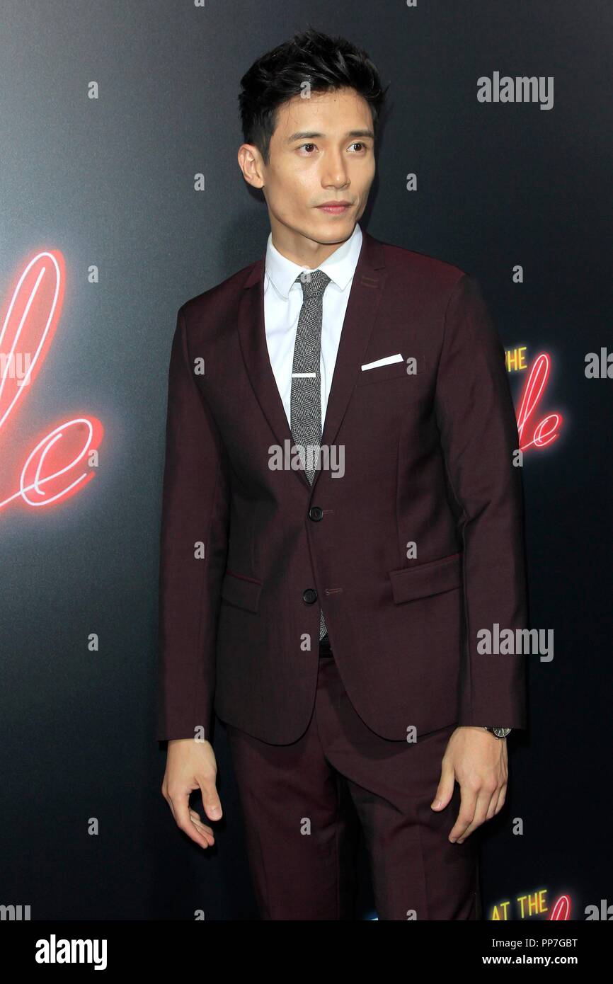 Manny Jacinto aux arrivées de mauvais moments à l'EL ROYALE Premiere, Théâtre chinois de Grauman (autrefois Grauman's), Los Angeles, CA Septembre 22, 2018. Photo par : Priscilla Grant/Everett Collection Banque D'Images