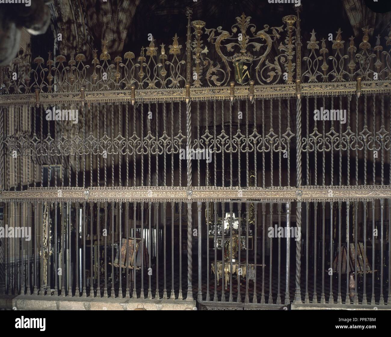 REJA DE ACCESO AL MUSEO - SIGLO XVI - STYLE PLATERESCO - HIERRO FUNDIDO - DECORACION ITALIANIZANTE. Auteur : FRANCES, JUAN. Emplacement : CATEDRAL-musée. L'ESPAGNE. Banque D'Images
