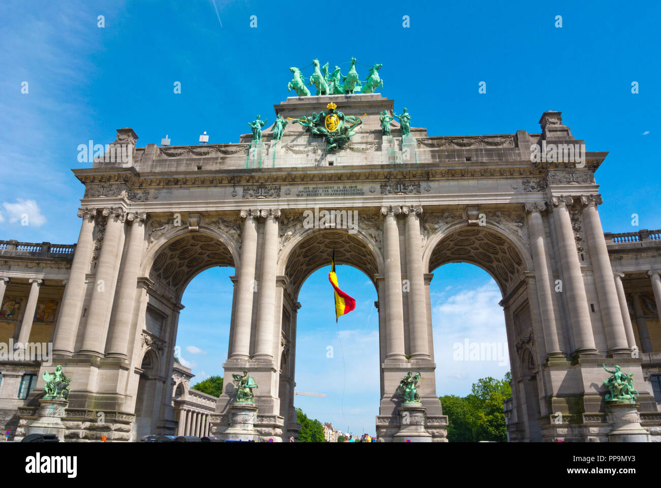 Arcades du cinquantenaire, Arc de Triomphe, Parc du Cinquantenaire, Bruxelles, Belgique Banque D'Images
