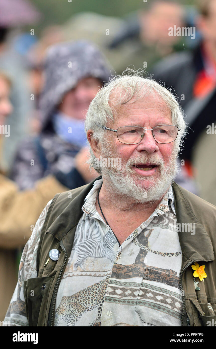 Bill Oddie - naturaliste et vedette de la télévision - dans Hyde Park avant la marche pour la faune, Londres, 22 sept 2018 Banque D'Images