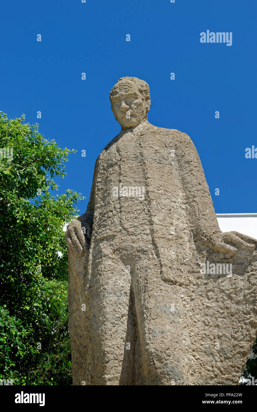 Statue de Mustafa Kemal Atatürk, le fondateur et ancien président de l'actuelle Turquie Bodrum situé hors de ville, province de Mugla, Turquie. Banque D'Images