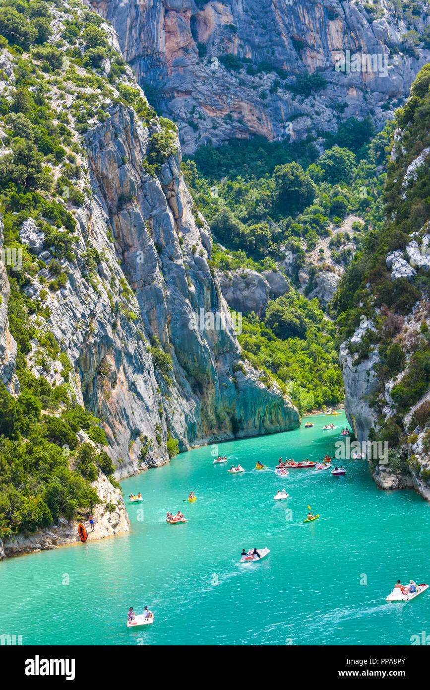 Vue de la gorge du Verdon roches bientot au lac de Sainte-Croix, Provence,  France, près de Moustiers-Sainte-Marie, département des  Alpes-de-Haute-Provence Photo Stock - Alamy