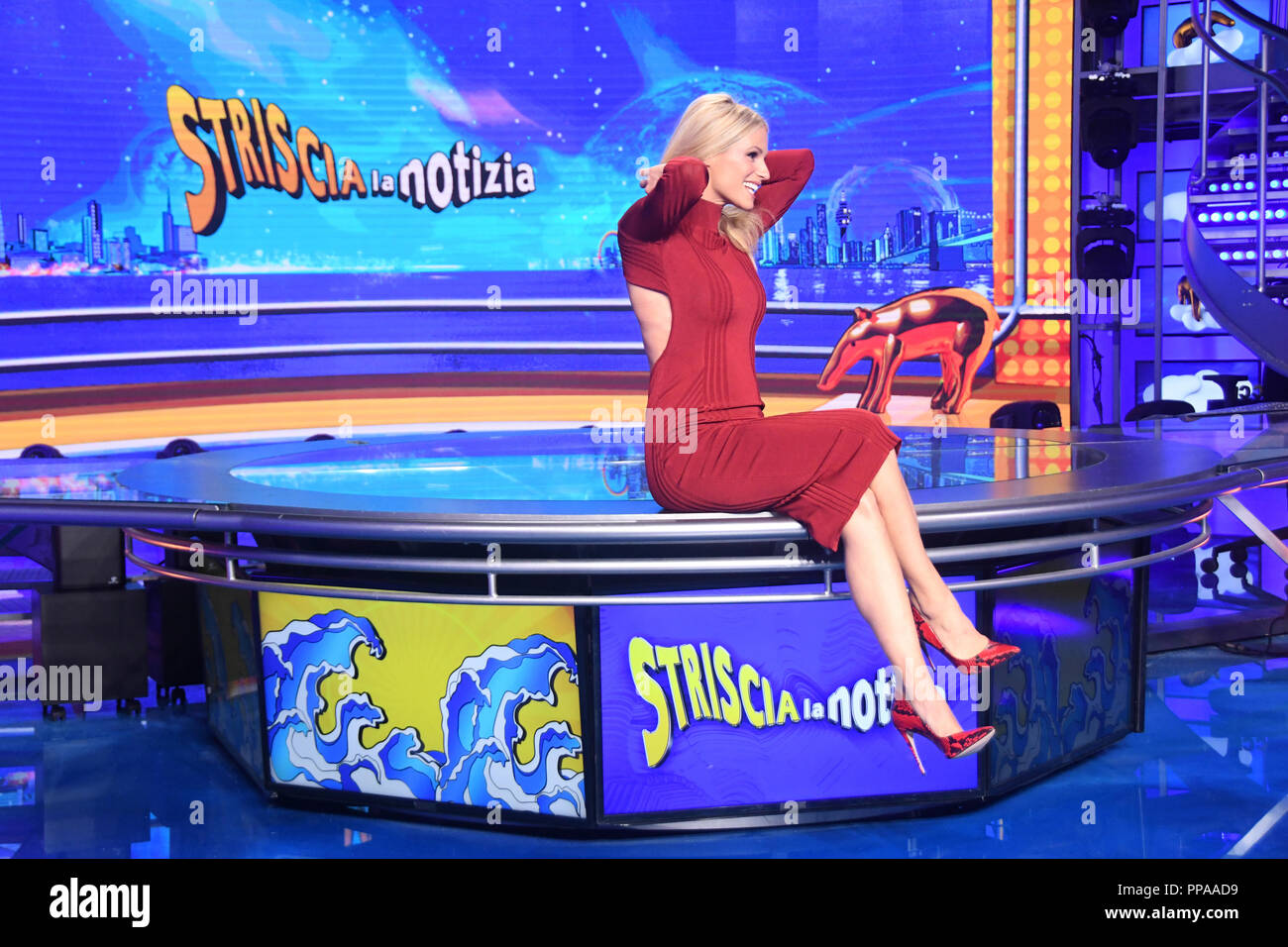 Milano Italie 20 septembre 2018 - 82 cm - Photocal Striscia la Notizia Présentation La conduttrice Michelle Hunziker Crédit : Giuseppe Andidero/Alamy Banque D'Images