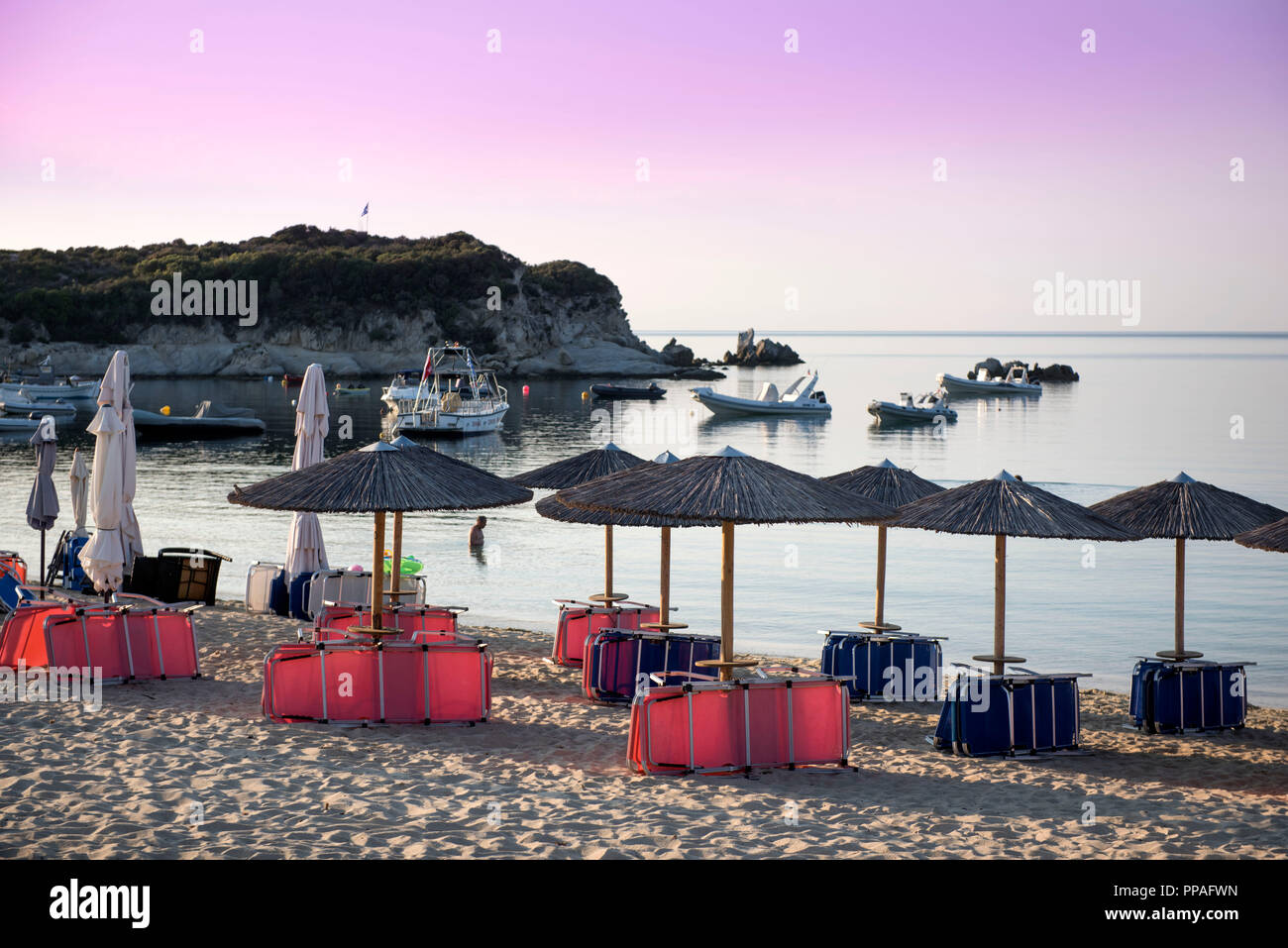 Plage de Kalamitsi Sithonia, Halkidiki en Grèce Banque D'Images