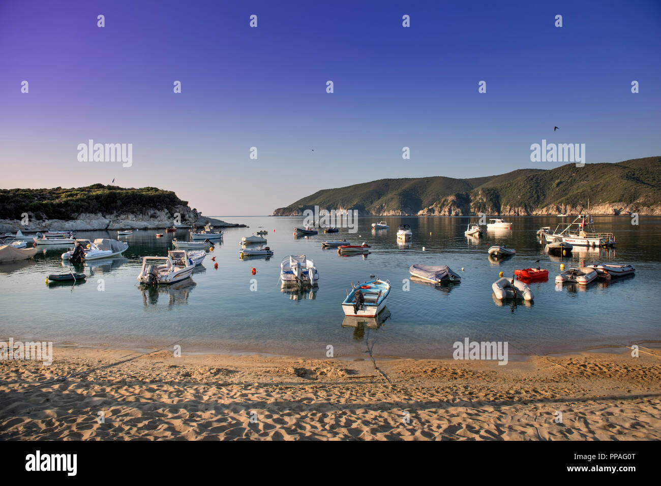 Plage de Kalamitsi Sithonia, Halkidiki en Grèce Banque D'Images