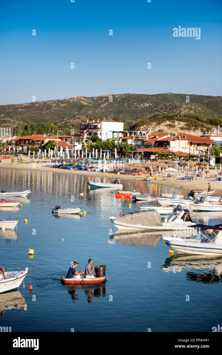 Plage de Kalamitsi Sithonia, Halkidiki en Grèce Banque D'Images