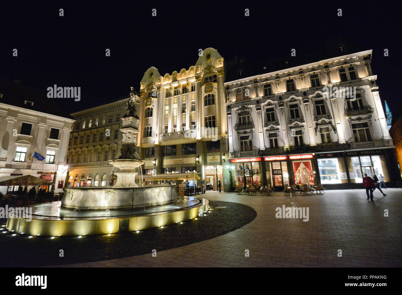 Maximilien Fontaine. Place principale de Bratislava (Hlavné námestie), Slovaquie Banque D'Images