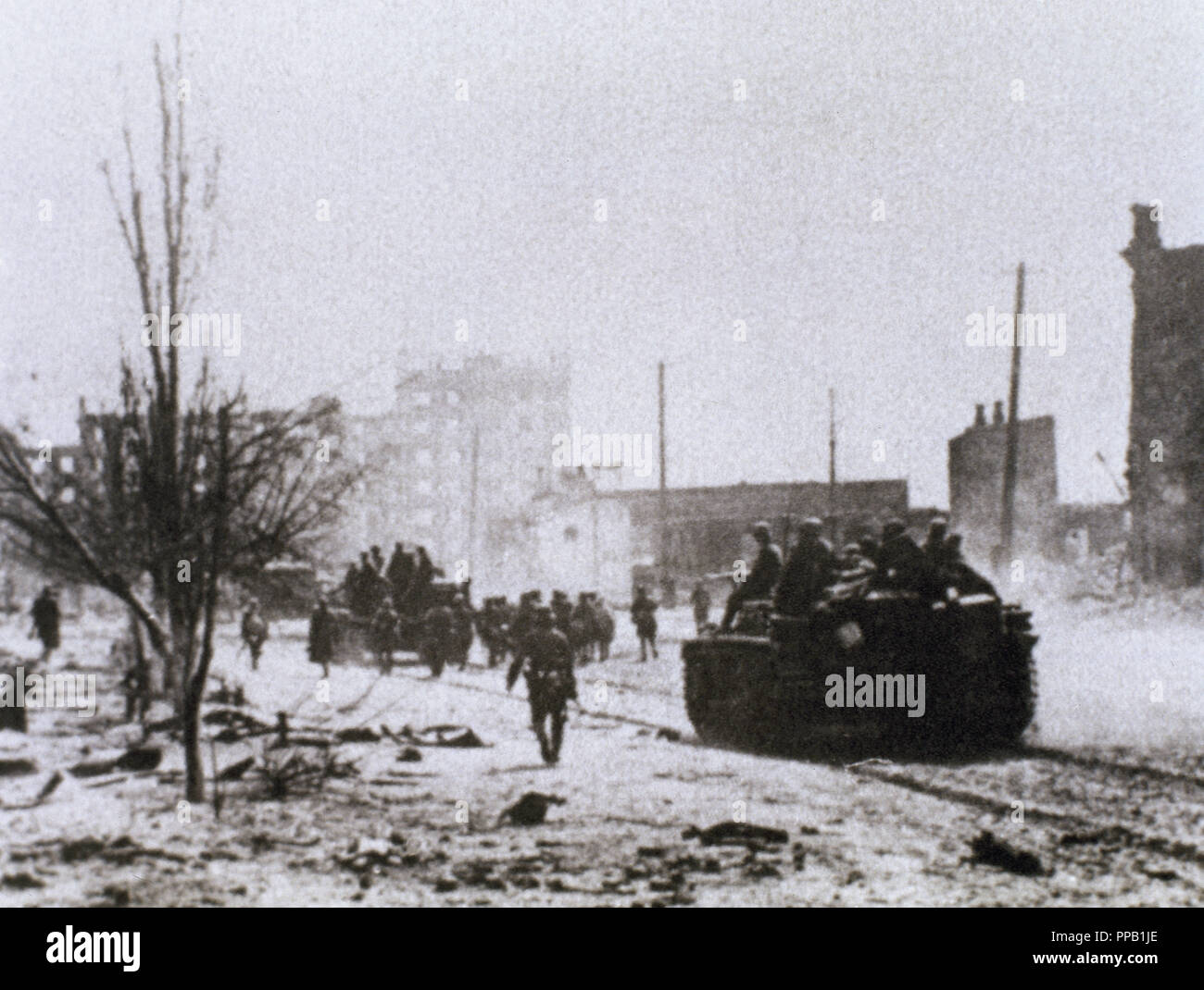 La SECONDE GUERRE MONDIALE (1939-1945). Bataille de Stalingrad. Entre l'allemand et l'armée soviétique (août 1942 - Février 1943). L'artillerie dans la ville de Stalingrad. Urss. Banque D'Images