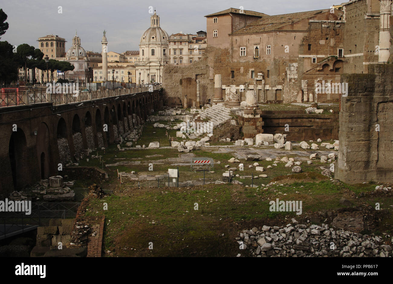 Forums Impériaux. Forum d'Auguste. Ruines du temple de Mars Ultor. 2ème siècle avant J.-C.. Rome. L'Italie. Banque D'Images