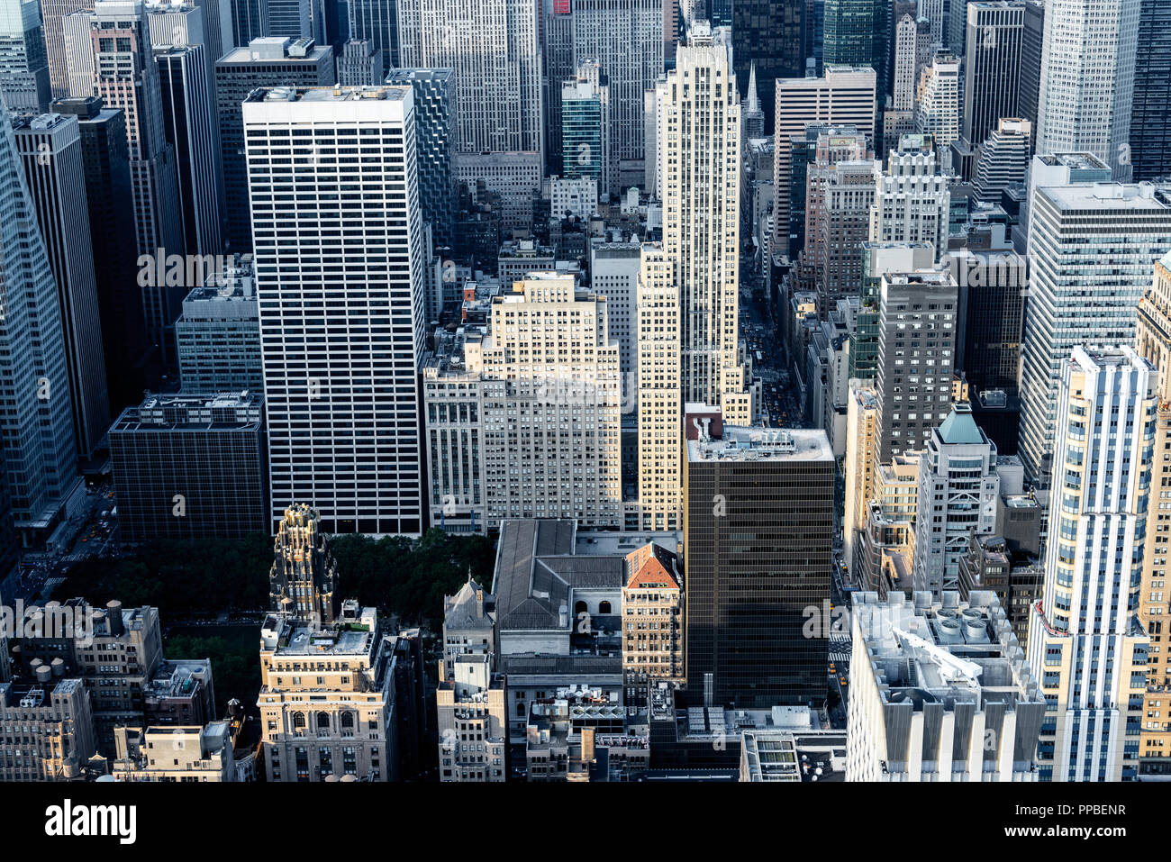 Vue aérienne des bâtiments en Mid-Manhattan, New York City. Banque D'Images