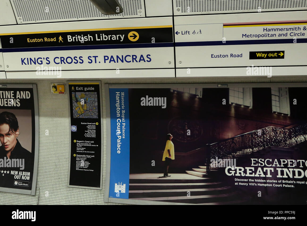 Le métro de Londres. Londres. UK, 25 sept 2018 - Les pilotes de ligne Piccadilly projette de tenir une grève de 48 heures à partir de midi le mercredi 26 septembre et jusqu'à l'après-midi du vendredi 28 septembre. Puis à nouveau le vendredi soir, avec pas de nuit Tube, jusqu'au matin du samedi 29 septembre. Credit : Dinendra Haria/Alamy Live News Banque D'Images