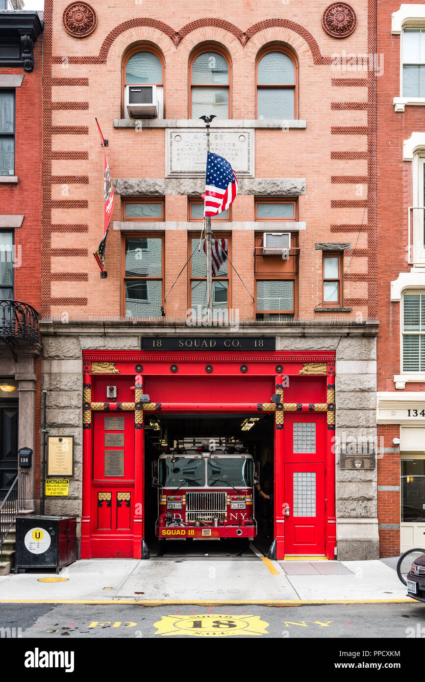 La ville de New York, USA - 22 juin 2018 : New York City Fire Department Squad entreprise 18 à Greenwich Village (NEW YORK), vue extérieure Banque D'Images