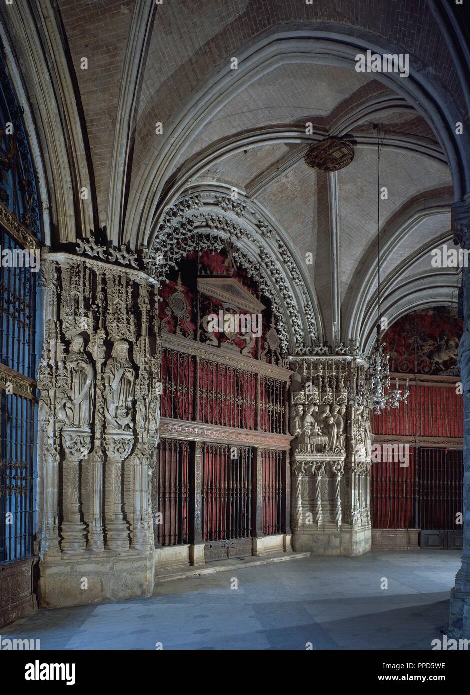 REJA DE ENTRADA A LA CAPILLA DEL CONDESTABLE DESDE LA GIROLA - 1523 - ARTE RENACENTISTA. Auteur : ANDINO CRISTOBAL 1480/1543 CRISTOBAL DE ANDINO. Emplacement : CATEDRAL-intérieur. BURGOS. L'ESPAGNE. Banque D'Images