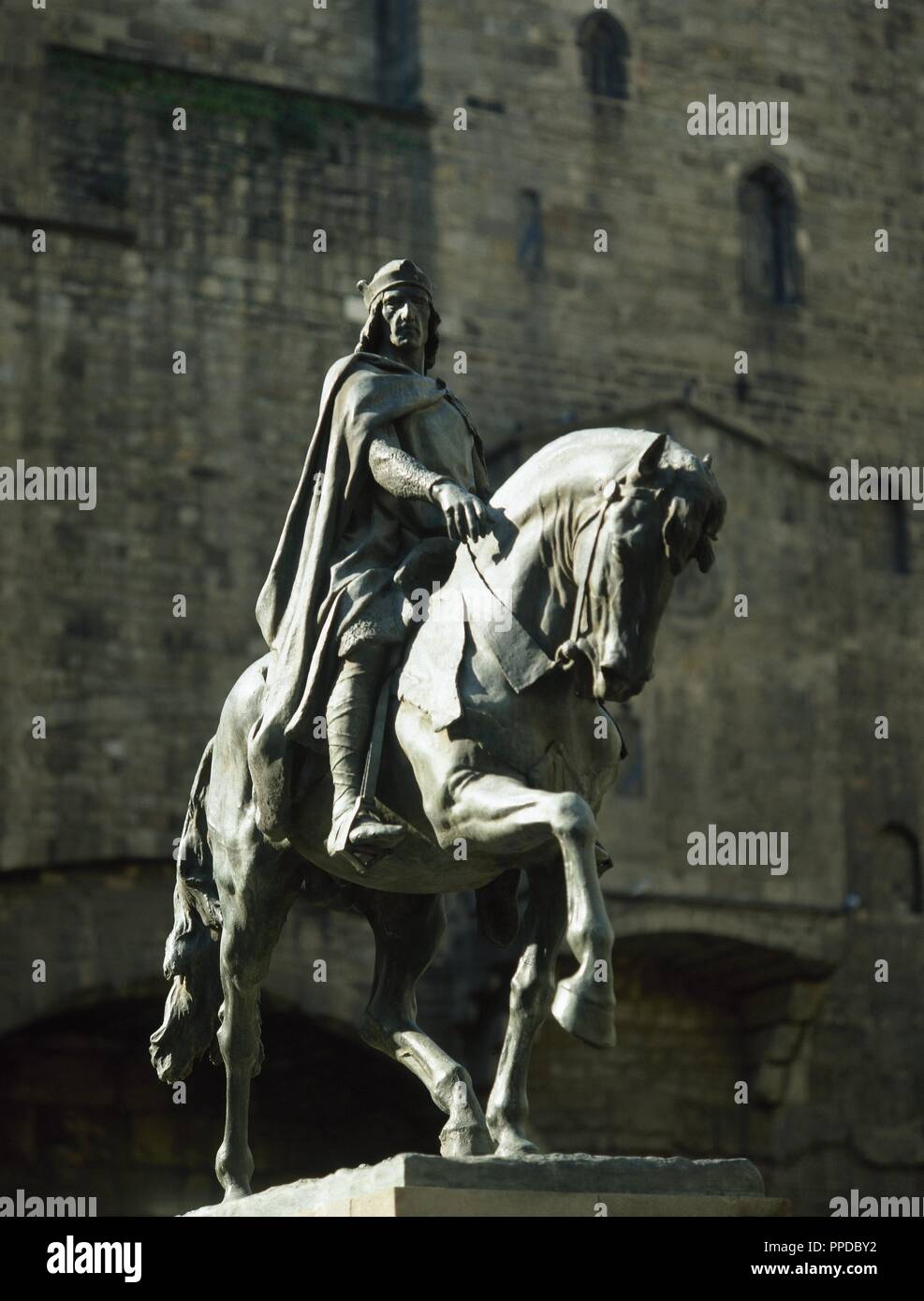 Statue du Comte de Barcelone, Ramon Berenguer III (1082-1131) par Josep Llimona. Famille noble de Barcelone. Barcelone, Catalogne, Espagne. Banque D'Images