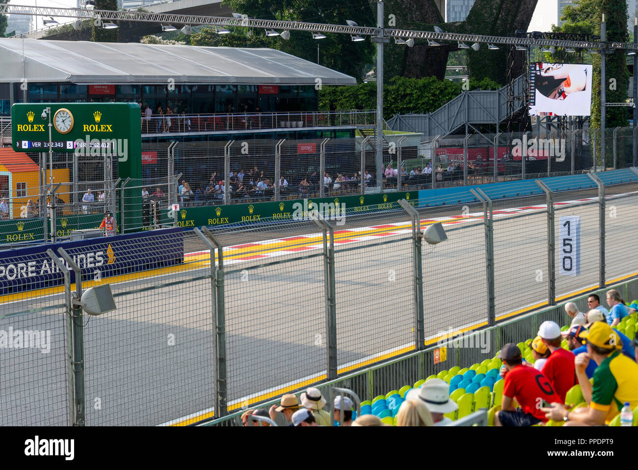 La Fosse Des garages de la fosse à la tribune de Formule 1 dans la région de Marina Bay à Singapour République de Singapour Asie Banque D'Images