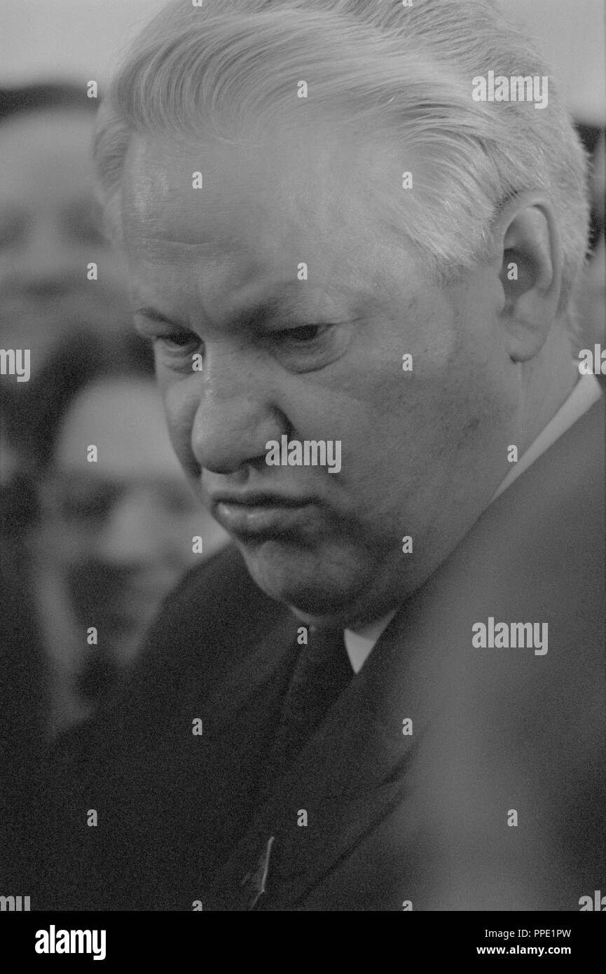 Moscou, Russie - le 28 mars 1991 : Portrait de Président du Présidium du Soviet suprême de la RSFSR Boris Nikolaïevitch Eltsine à 3d Congrès extraordinaire des députés du peuple de la RSFSR russe. Banque D'Images