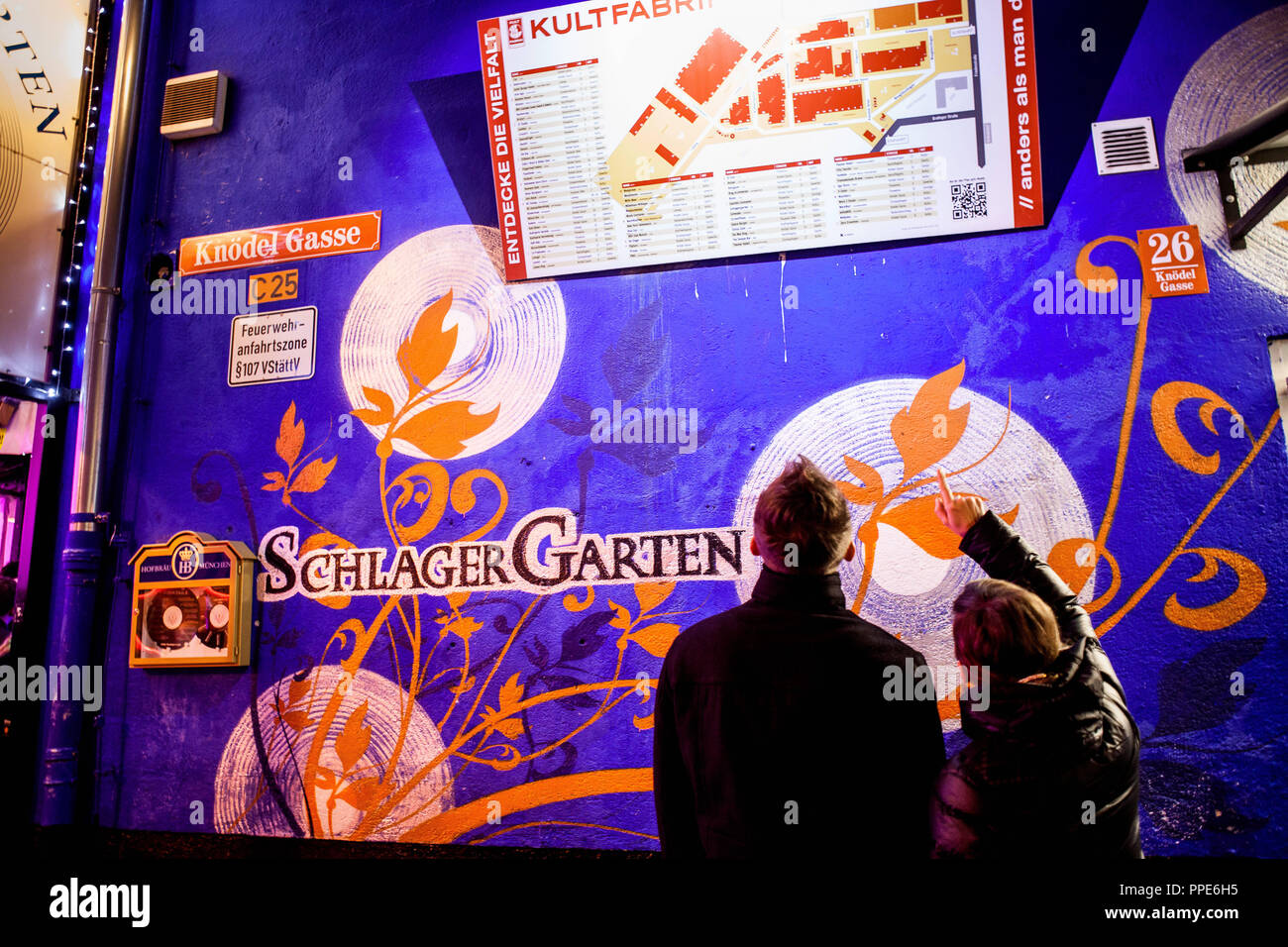 En face de la Schlager Garten dans Werk 1 sur le terrain de la Kultfabrik à Munich. L'Werk 2 bloc sera démoli. Banque D'Images