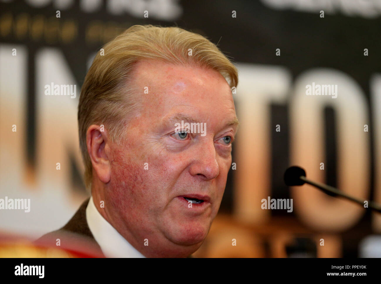 Frank Warren au cours de la conférence de presse au Grosvenor House, Londres. ASSOCIATION DE PRESSE Photo. Photo date : mardi 25 septembre 2018. Voir l'activité de boxe histoire de Londres. Crédit photo doit se lire : Steven Paston/PA Wire. Banque D'Images