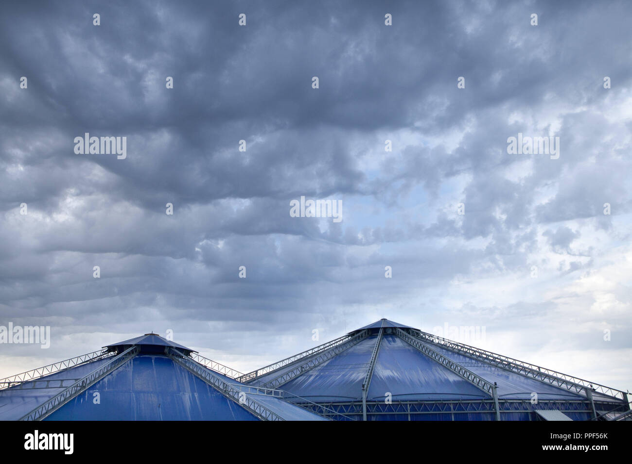 Dôme de la tente du Théâtre Deutsches Theater. Banque D'Images