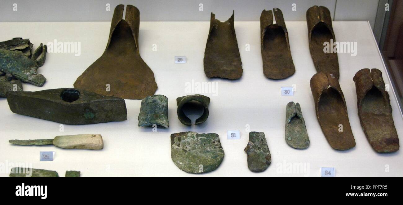 Les outils agricoles de l'ancienne ville d'Enkomi chypriote. 1200-1050 BC. British Museum. Londres. L'Angleterre. United Kingdom. Banque D'Images