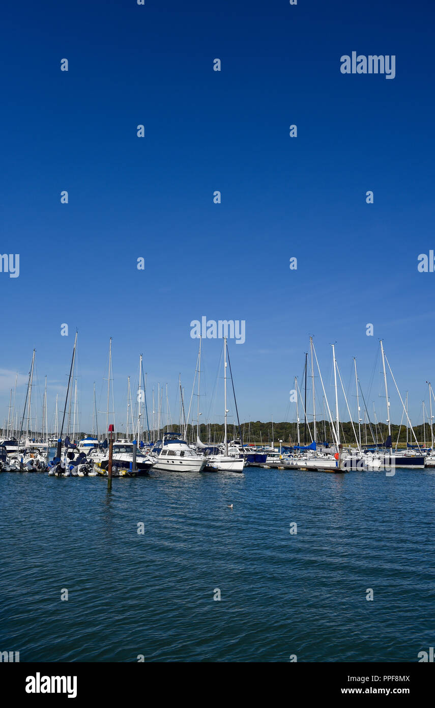 Charmant village pittoresque de Hamble le riz sur la rivière Hamble près de Southampton dans le Hampshire Banque D'Images