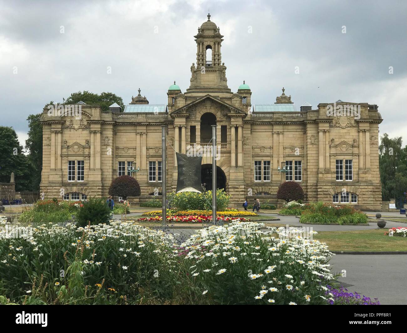 Cartwright Hall est la civic art gallery à Bradford, West Yorkshire, Angleterre - La galerie dédiée à l'œuvre de Bradford né David Hockney, artiste en vedette l'Bradfordâ une collection publique. Dans le monde d'utilisation | Banque D'Images