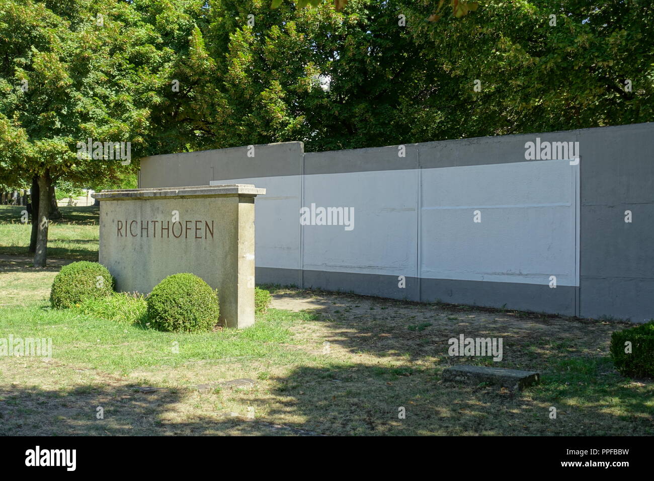 Reste der Berliner Mauer (Hinterlandmauer) suis Nordhafen - Vestiges du mur de Berlin Banque D'Images