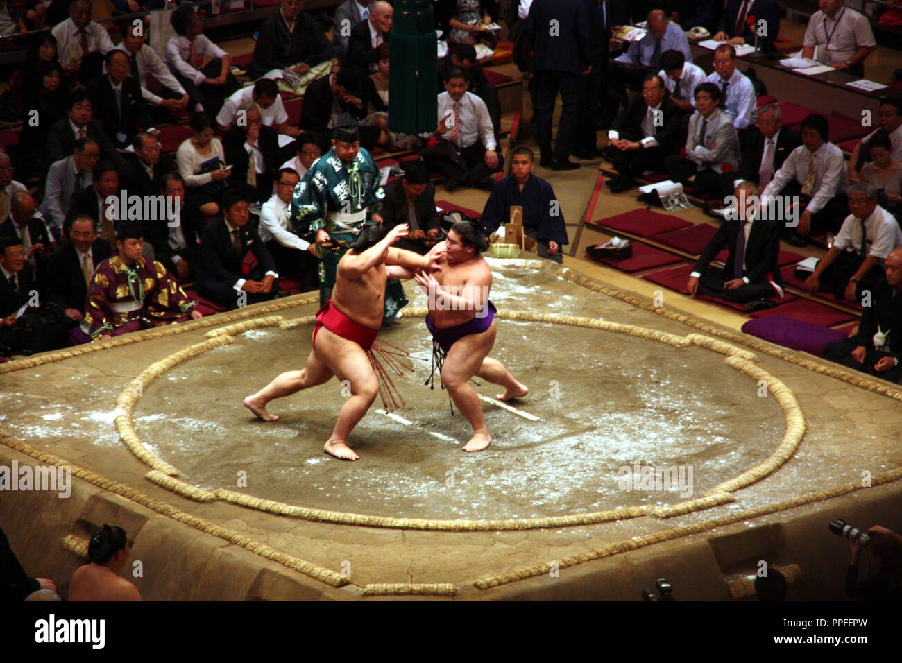 Au Ryogoku Kokugikan Sumo à Tokyo, Japon Banque D'Images Au Ryogoku Kokugikan Sumo à Tokyo, Japon Banque D'Images